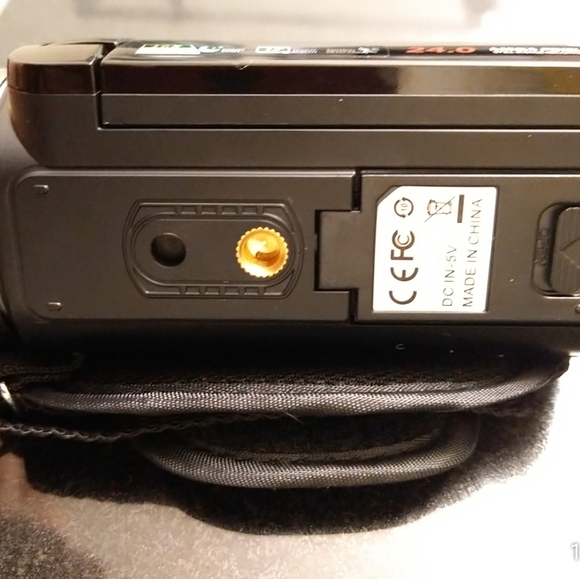 **NEVER USED** DVC camcorder with accessories! - Picture 9 of 15